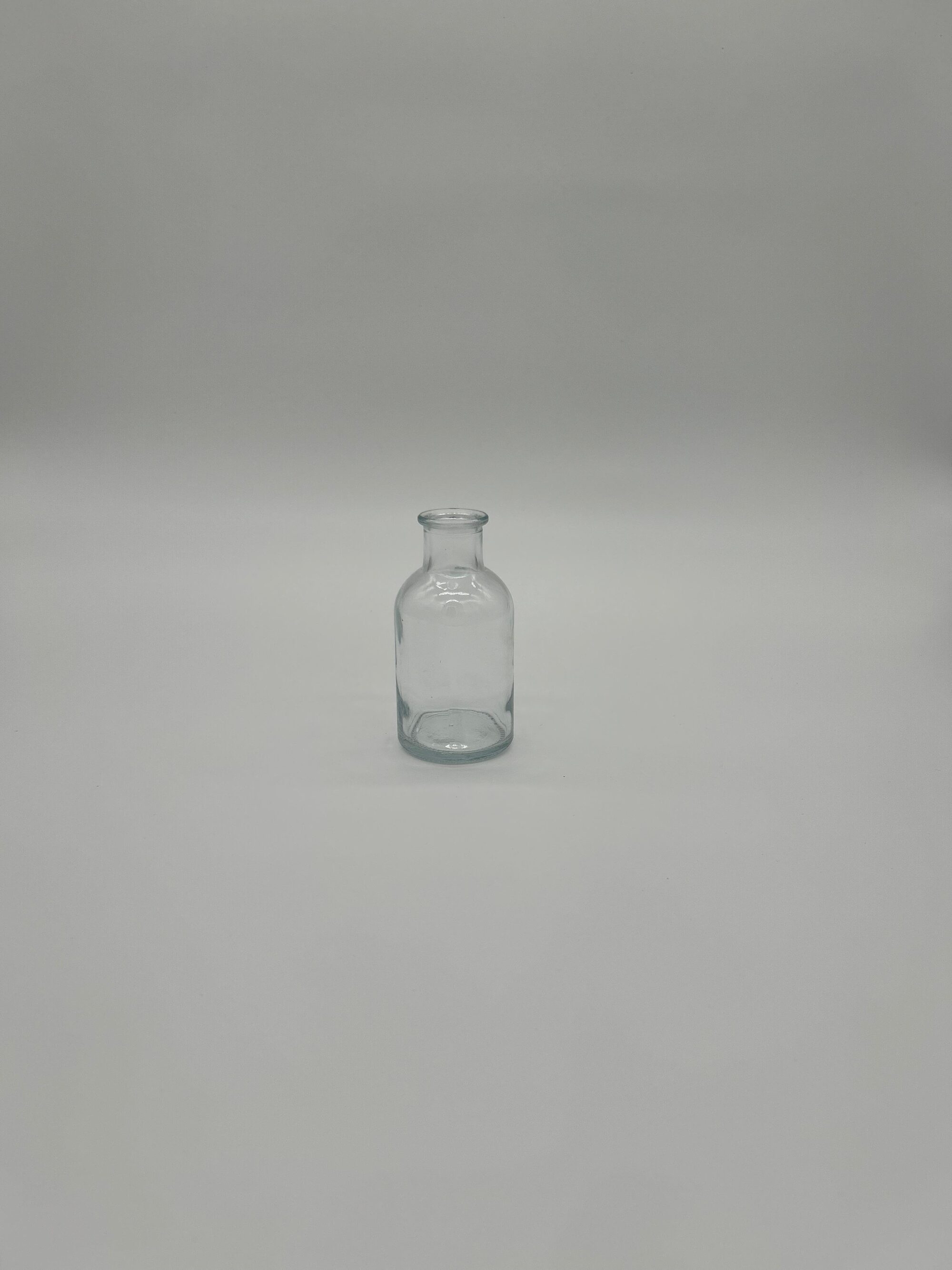 Transparente kleine Vasen